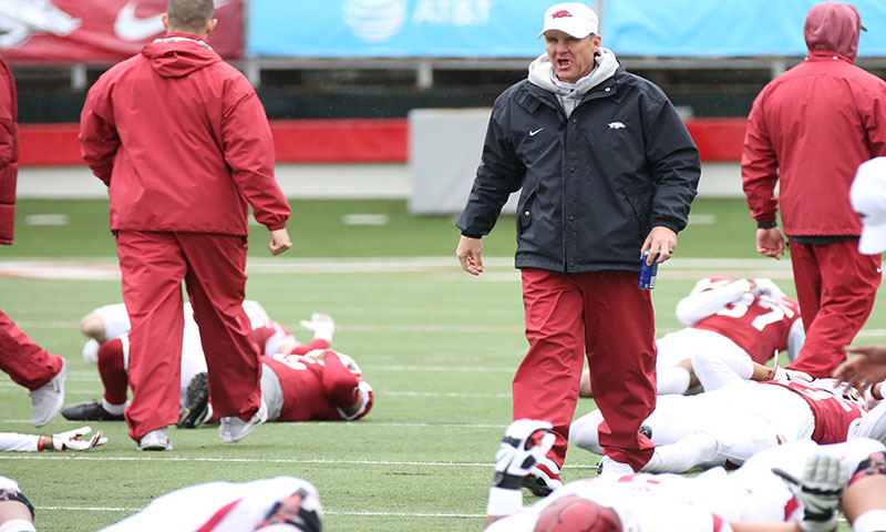 Hogs: Morris yells at sloppiness; notes