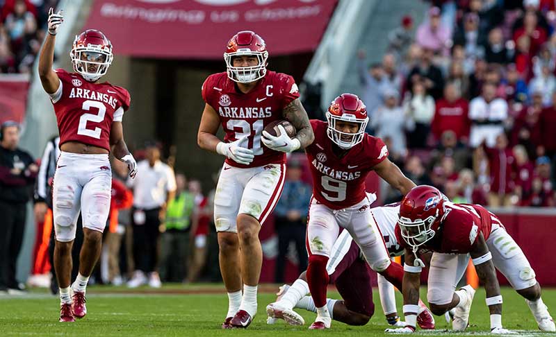 LSU keeps Golden Boot, tops Hogs 34-31